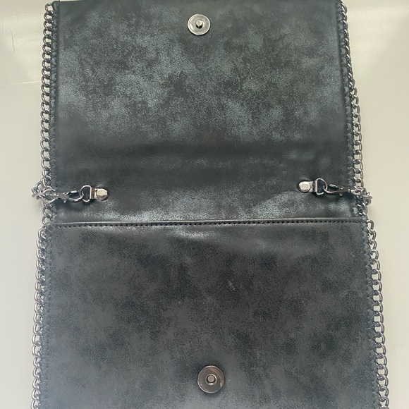 Chelsea28 Studded Chain Crossbody Purse Black - Picture 3 of 4